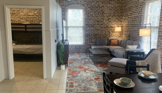 Historic 2 br & 1 ba On the River