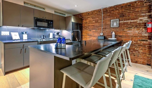 Historic 2 BR Condo – Steps from Broadway!