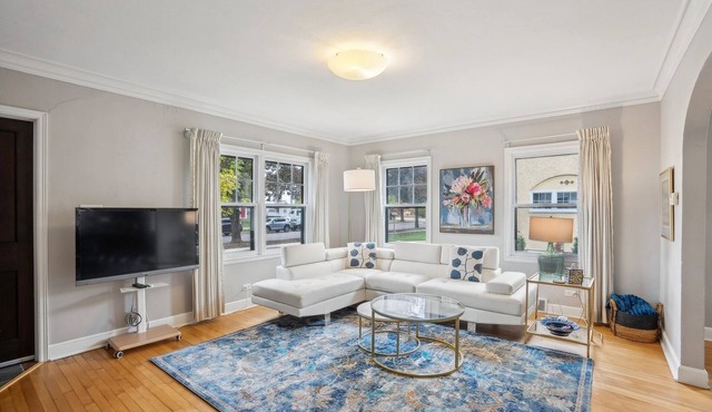 Historic 3BR in Third Ward | Walk to UWEC