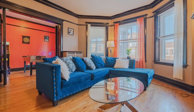Historic 3BR Retreat Near Univ of Chicago