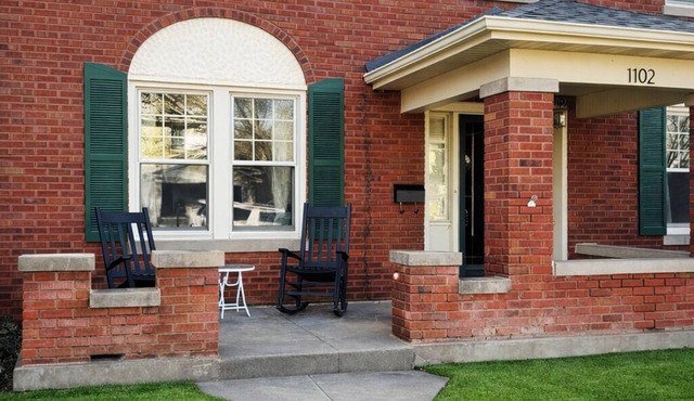 Historic 4-bedroom pet friendly rental close to downtown.