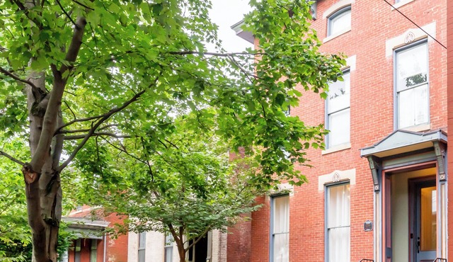 Historic 4 BR 3-1/2 BA Brick Home Old Louisville | Near Downtown Expo Derby UL