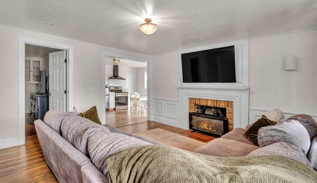 Historic 5BR Home with Fire Pit & Outdoor Space