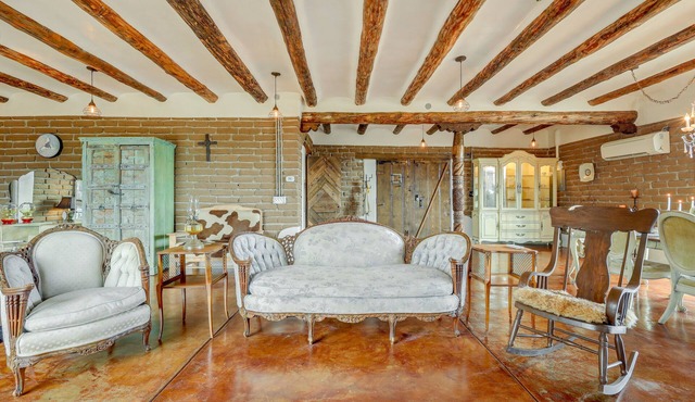 Historic Adobe Los Cerrillos Home w/ Mountain View