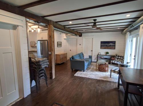 Historic Barn - 2 Bedroom Apartment Close To Legoland NY