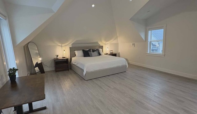 Historic Barn Conversion | Downtown Yarmouth | King Bed