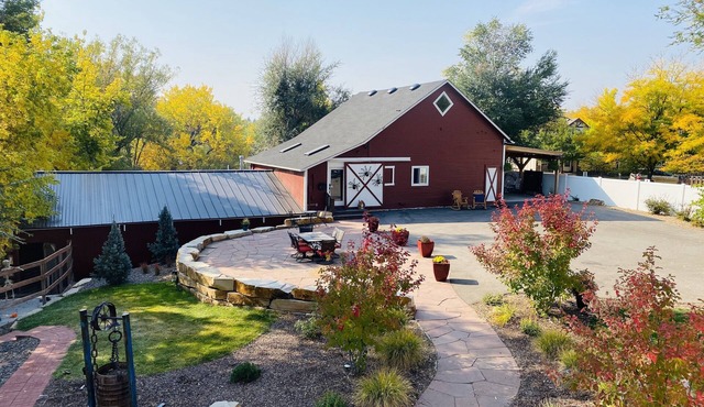 Historic Barn House - Near CSU and Stadium!