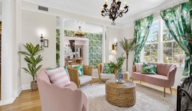 Historic Beasley House with Heated Pool