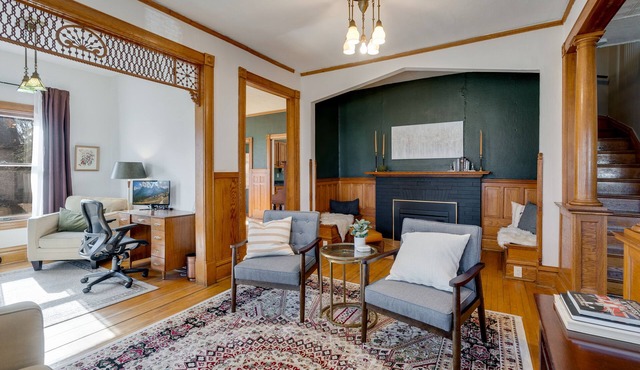 Historic Beauty w Modern Updates Near Taylor's Falls