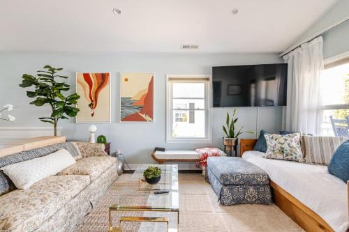 Historic Belmont Home - Short Term or Monthly Stays - Extended Work Trips