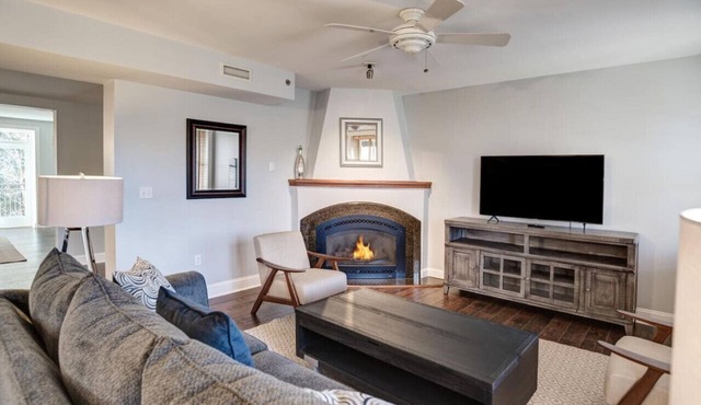 Historic Biltmore Area Renovated Condo
