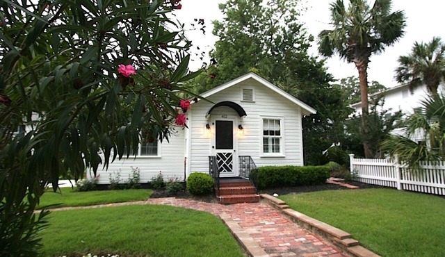Historic Bonny Cottage in downtown Beaufort SC