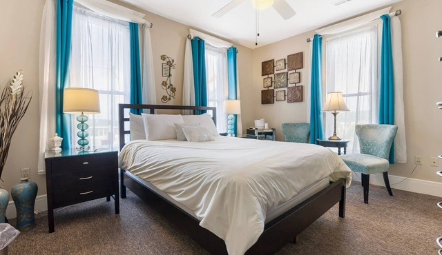 Historic Branson Hotel ~ Downtown ~The Serendipity