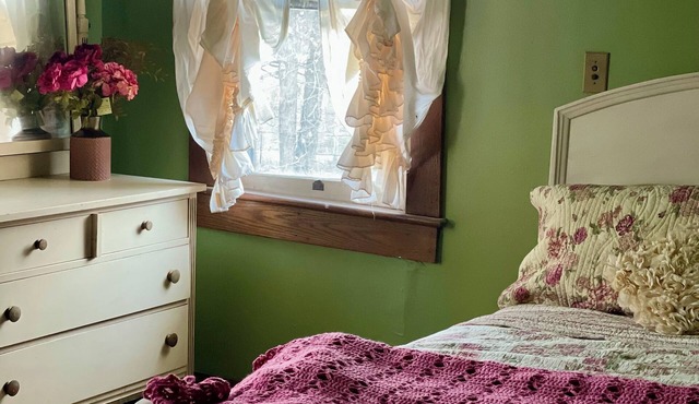 Historic Carriage House Suite
