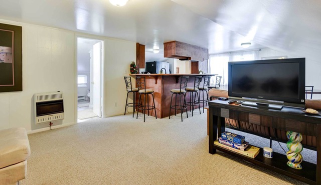 Historic Carriage House < 20 Mi Elk Mtn: Hike, Ski