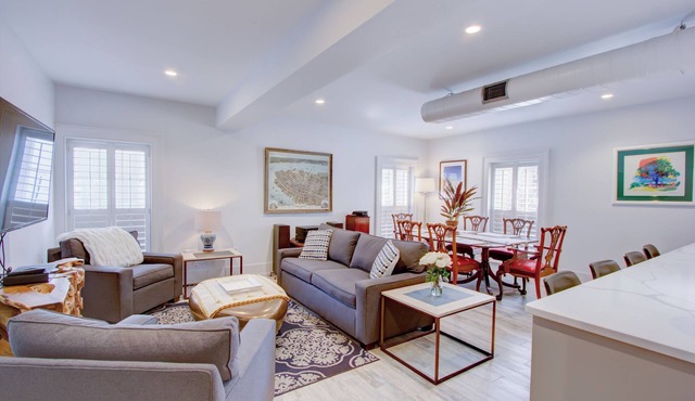 Historic Charleston Right Outside Your Front Door