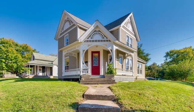 Historic Charleston Home < 1 Mi to University!