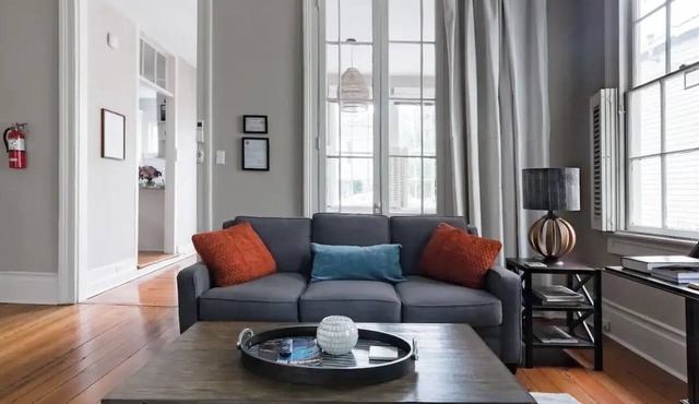 Historic Charleston Charm - Private Modern Luxe
