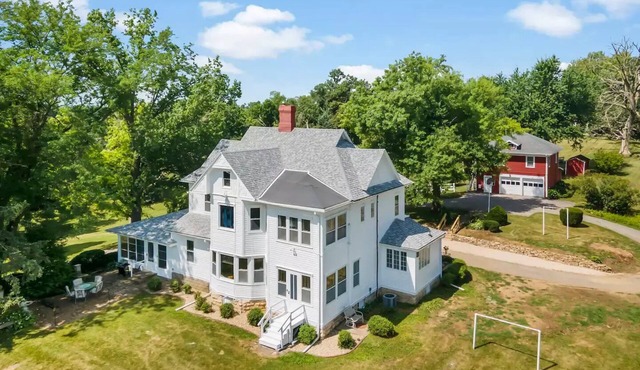 Historic Charm at Richmond Hillnn