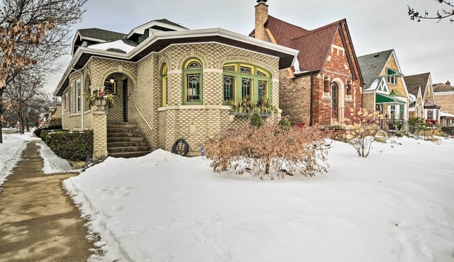 Historic Chicago Bungalow ~ 12 Mi to Downtown