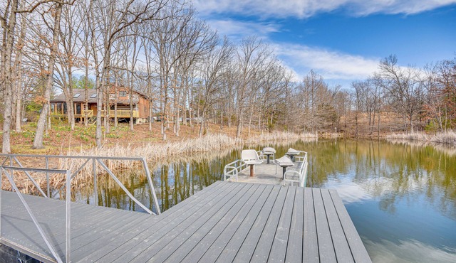 Historic Clark Cabin w/Deck & Fishing Pond Access