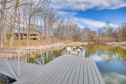 Historic Clark Cabin with Deck and Fishing Pond Access