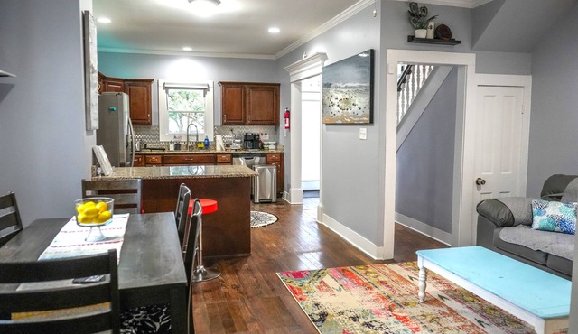 Historic Coastal Haven- Pet Friendly Fast Wi-Fi - Easy Beach and Highway Access