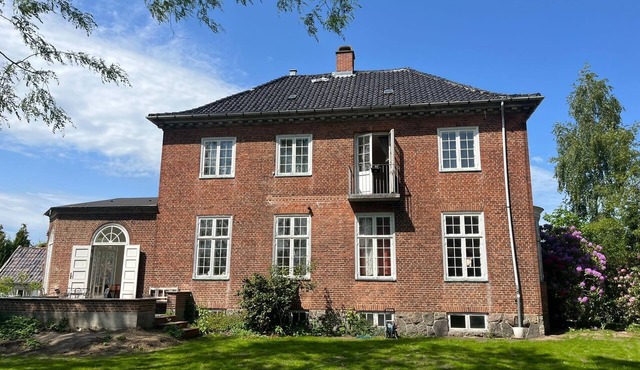 Historic Copenhagen Villa with Garden