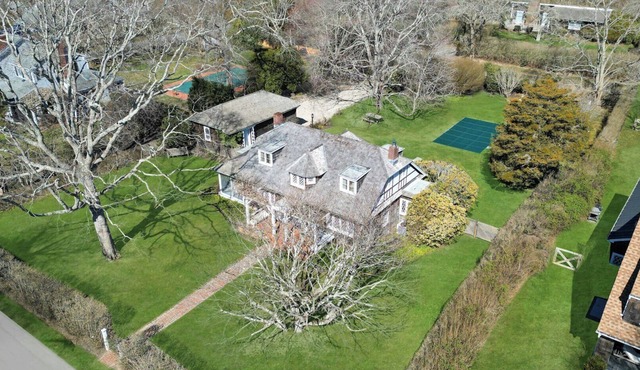 Historic Cottage in the Exclusive Enclave of Southampton's Art Village,.