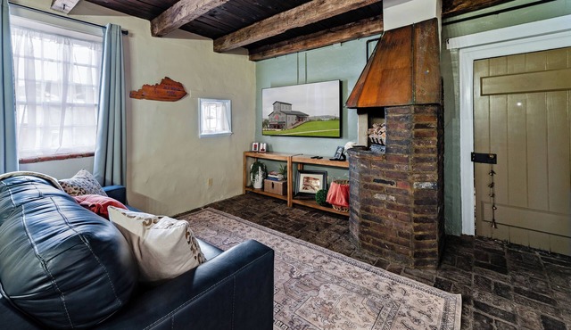 Historic Cottage in charming Downtown Bardstown