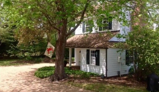 Historic Cottage on Ware River Estate
