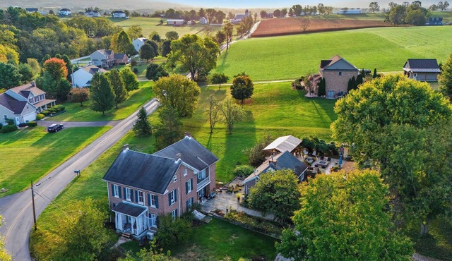 Historic Cottage Retreat-IG Cowboy Pool-Hot Tub