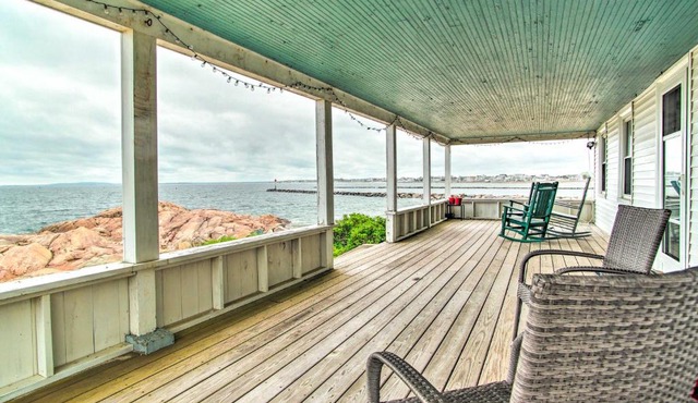 Historic Cottage with Beautiful Oceanfront View