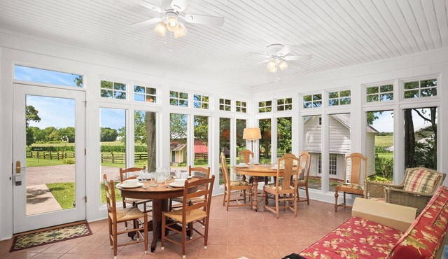 Historic country 5 BR estate in Springfield; near Nashville, Clarksville