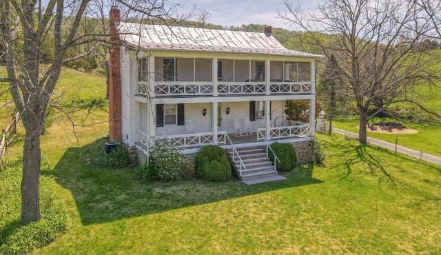 Historic Countryside Escape - Relax, Hike, & Fish!