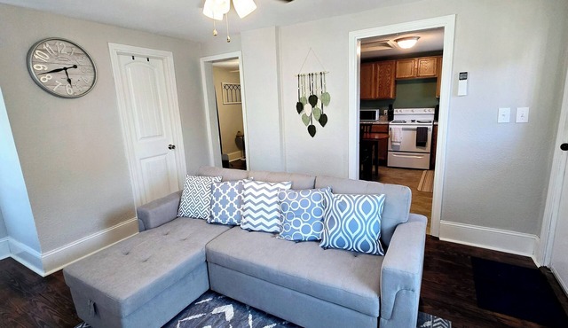 Historic Cozy Apartment 1 Bedroom In Peaceful Boonville