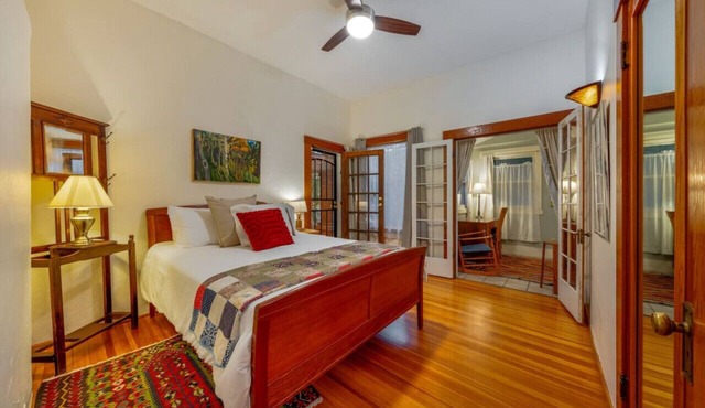 Historic Craftsman/Close to U of A/2 BR 1 BA