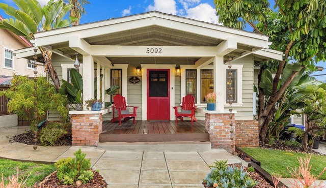 Historic Craftsman Home in South Park near Zoo, Balboa Park, sleeps 8!