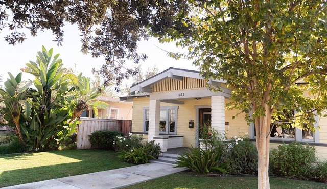 Historic craftsman, sleeps 9, 3br2.5ba, Disney 1mi