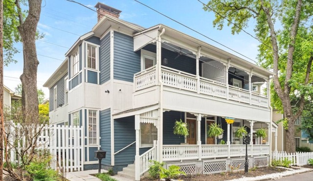 Historic Craftsman Walking Distance Best of ATL