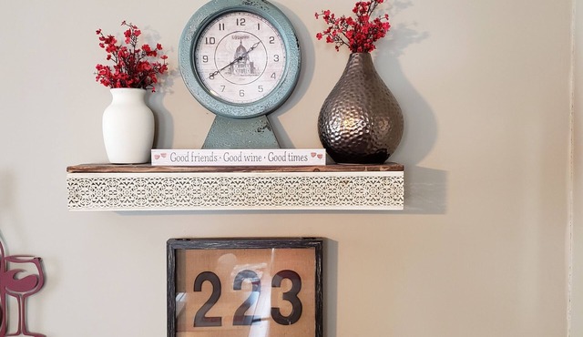 Historic District Inn 4 Bed/3 Bath in the heart of downtown Hermann!