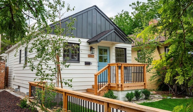 Historic District North End Cottage