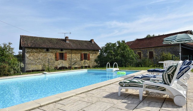 Historic Dordogne Escape