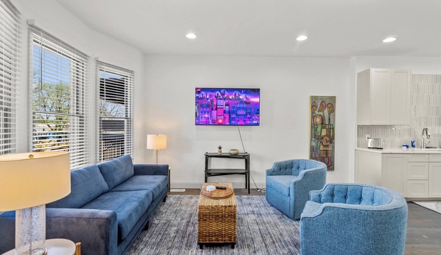 Historic Downtown Brownstone Completely Renovated!