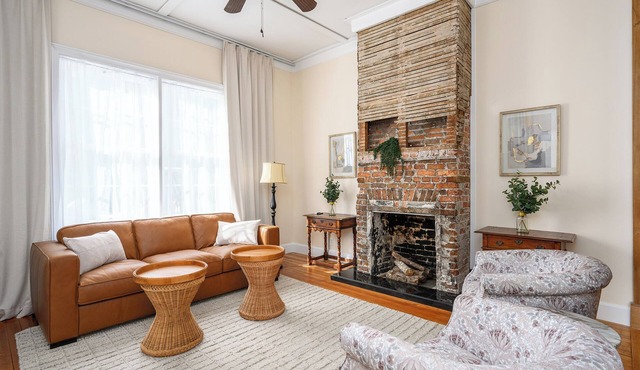 Historic Downtown Beaufort Retreat – Eclectic Charm Meets Modern Comfort