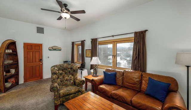 Historic Downtown Bozeman Retreat: 1BR Apartment | 28-Day Stay
