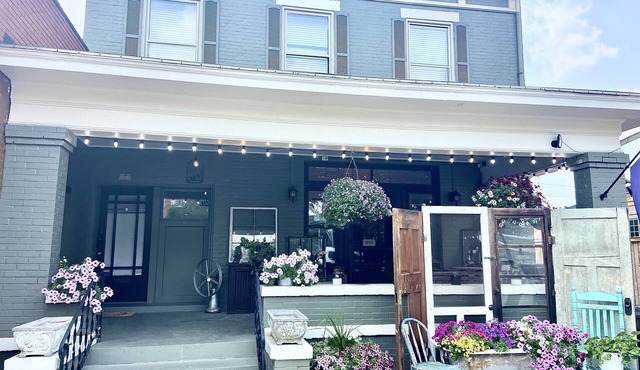 Historic Downtown Chillicothe 1840's Loft