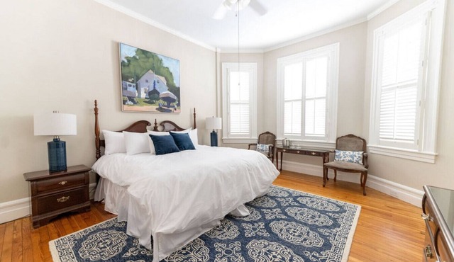 Historic Downtown Edenton Captain`s Quarters Inn King Suite 1st Floor