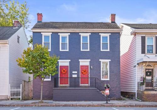 Historic Downtown Gettysburg Entire Home with Free Parking