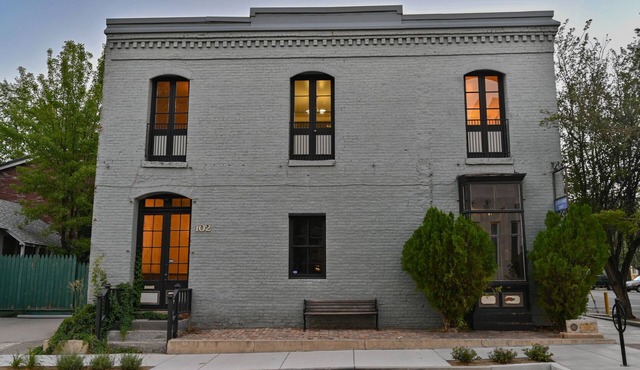 Historic Downtown Loft Apartment